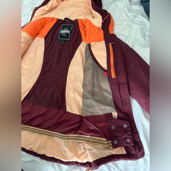 Marker Women’s Snowdancer Ski Jacket - Picture 9 of 15